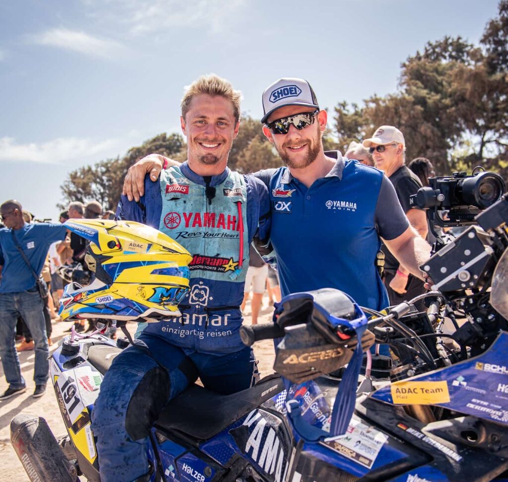 🏜️ Africa Eco Race mit dem Boxer? Was Mike Wiedemann uns über Mut, Wahnsinn und schwere Zweizylinder verrät! 🏍️🔥